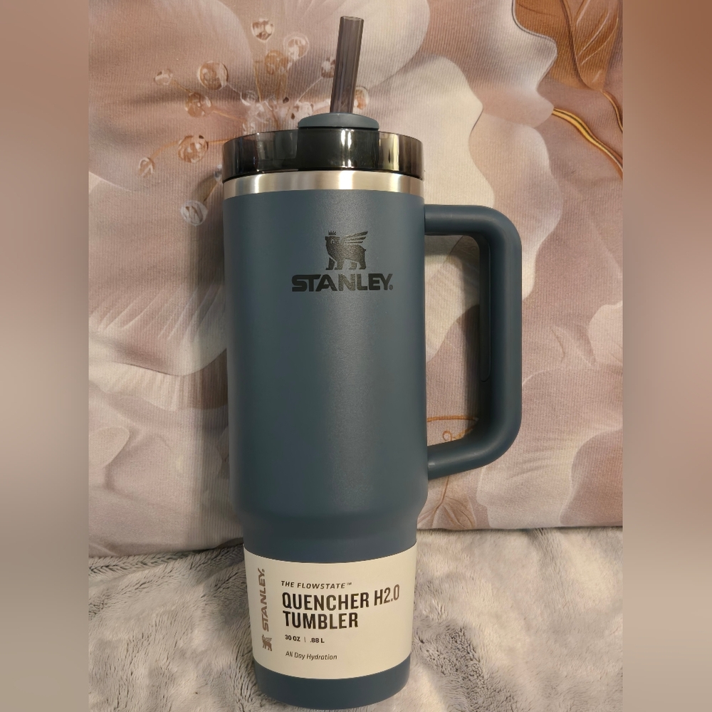 Blue Insulated Tumbler with Handle
